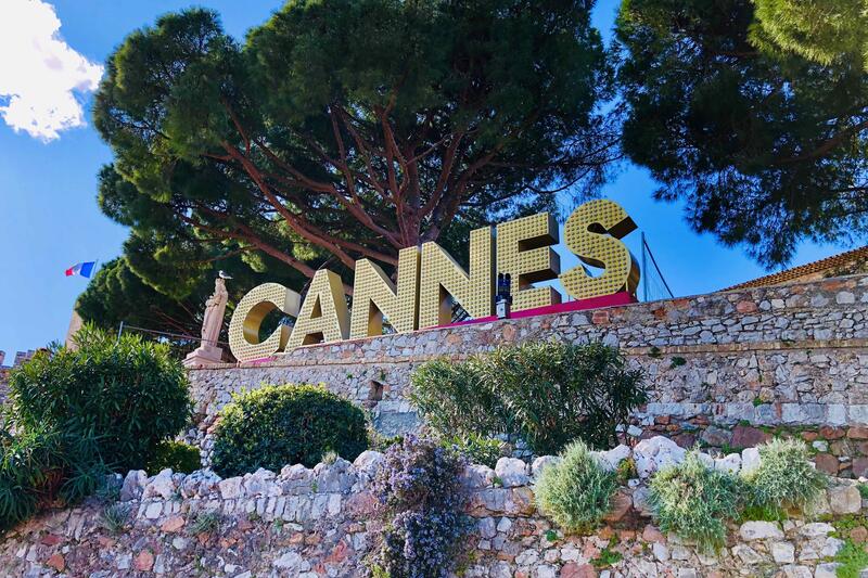 Private Sightseeing Day Trip to Cannes, Antibes, St-Paul and Nice by Minivan with Driver-guide